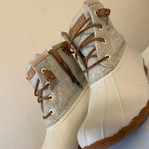 Sperry Topsider Duck Boots size 9
